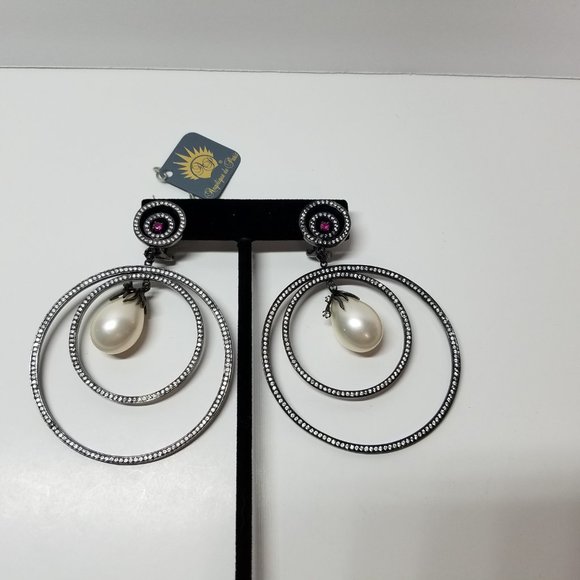 Angelique De Paris Women's Circle Earrings with Pearl Zirconia and Garnet Stone - Picture 13 of 13